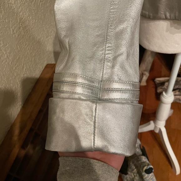 IDENTIFY ~ FUN FUN FUN!! Silver Leather Jacket - Picture 4 of 14